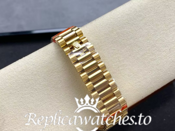 High Quality Replica Rolex Day-Date Yellow Gold 228238 0069 40mm